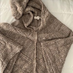 Loft cape/poncho